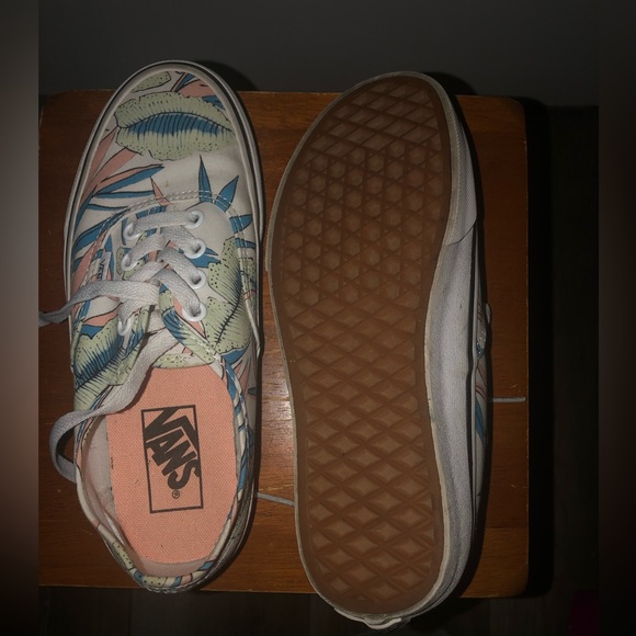 Women’s Authentic Vans - Picture 3 of 5
